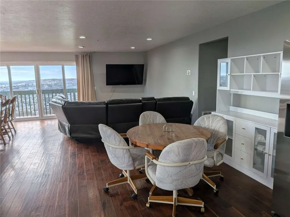 2362 Highview Lane Spring Valley, CA 91977