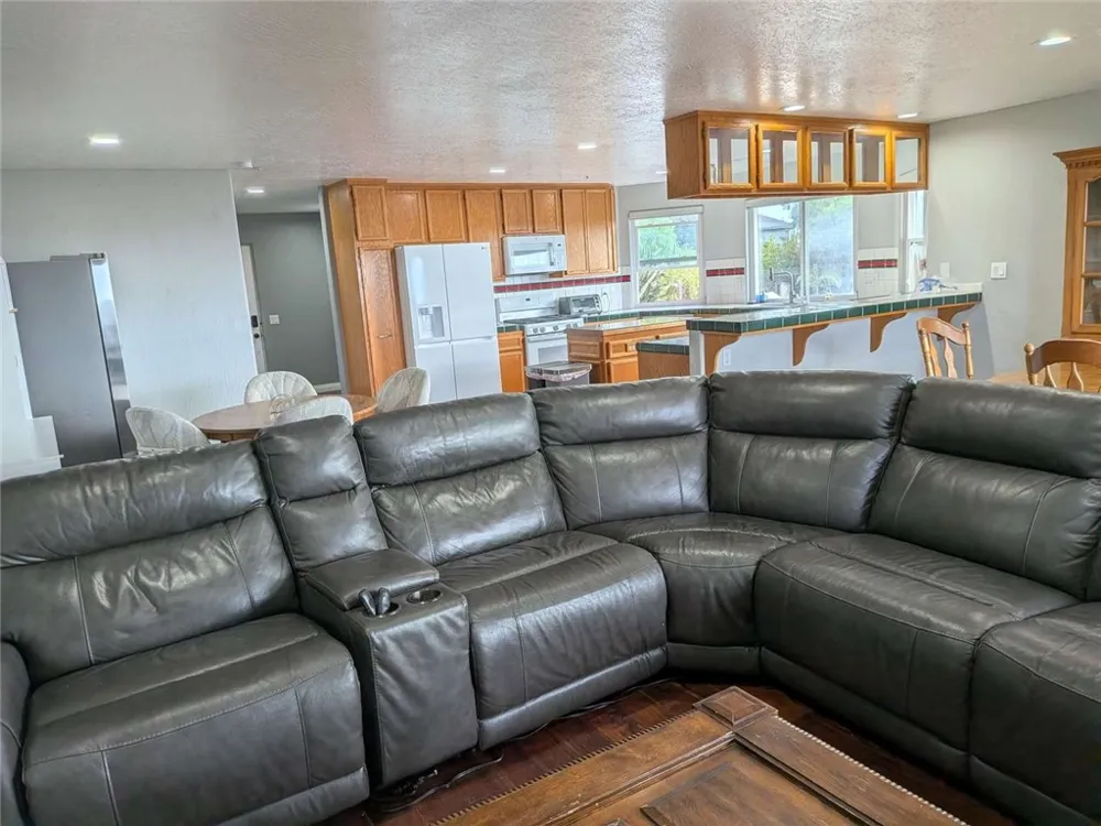 2362 Highview Lane Spring Valley, CA 91977