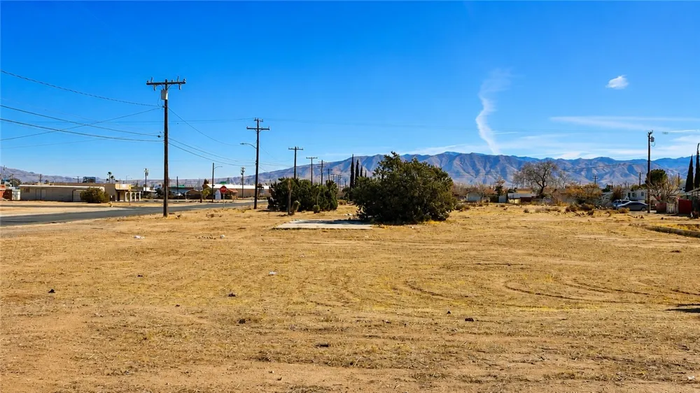 Walnut Hesperia, CA 92345