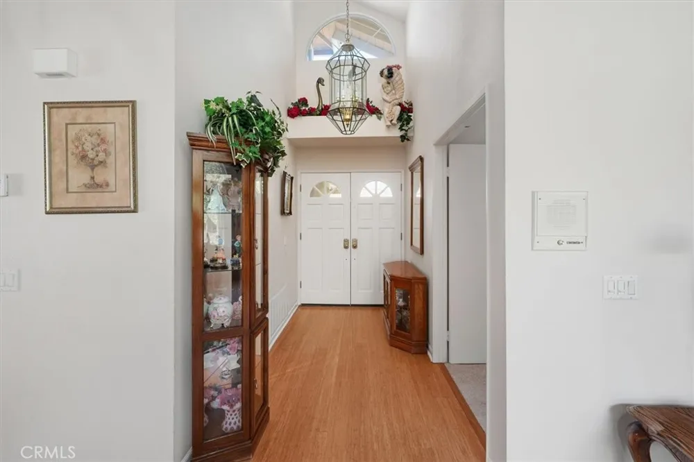 20551 Caitlin Lane Saugus, CA 91350