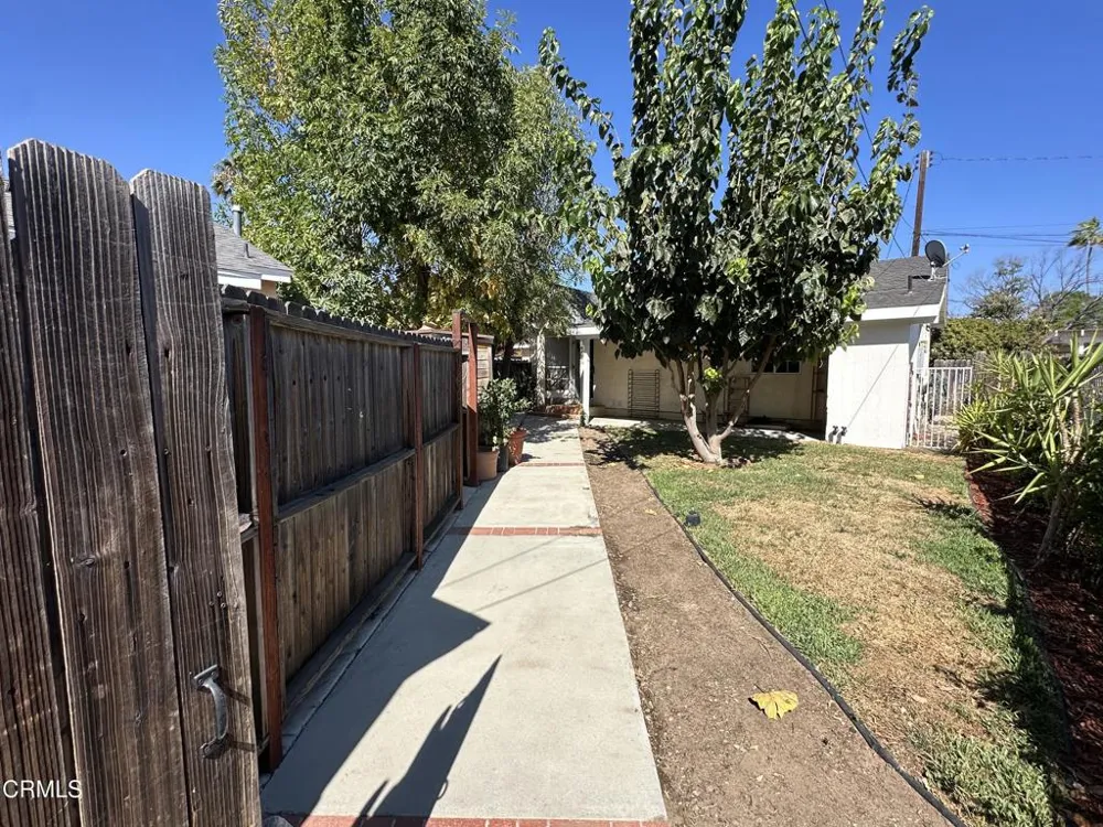9710 Kester Avenue Los Angeles, CA 91343