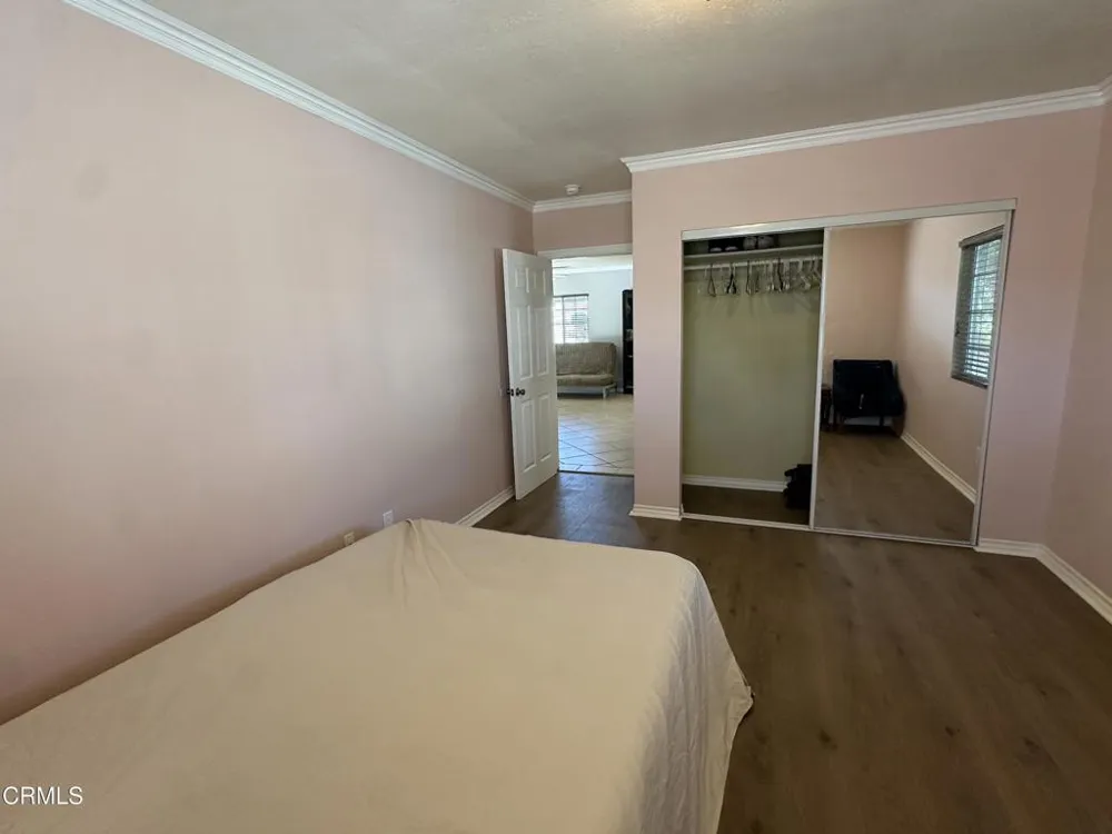 9710 Kester Avenue Los Angeles, CA 91343