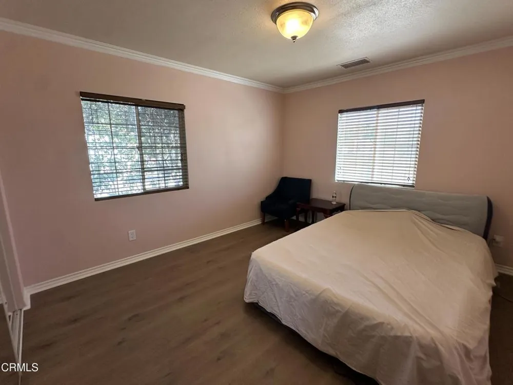 9710 Kester Avenue Los Angeles, CA 91343
