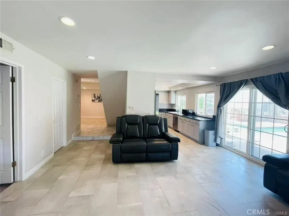 20431 Huntcliff Walnut, CA 91789