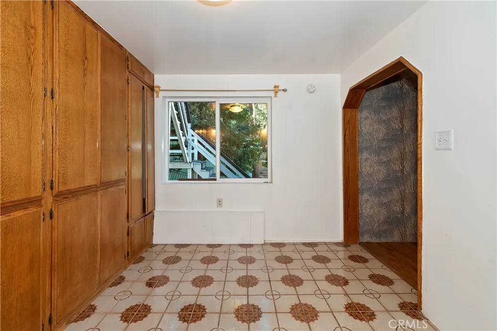 129 Zermat #B Crestline, CA 92325