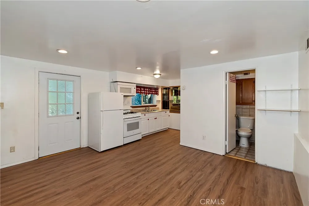 129 Zermat #B Crestline, CA 92325