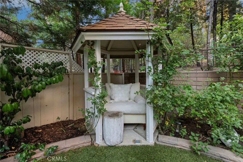 150 Marshall Road Lake Arrowhead, CA 92352