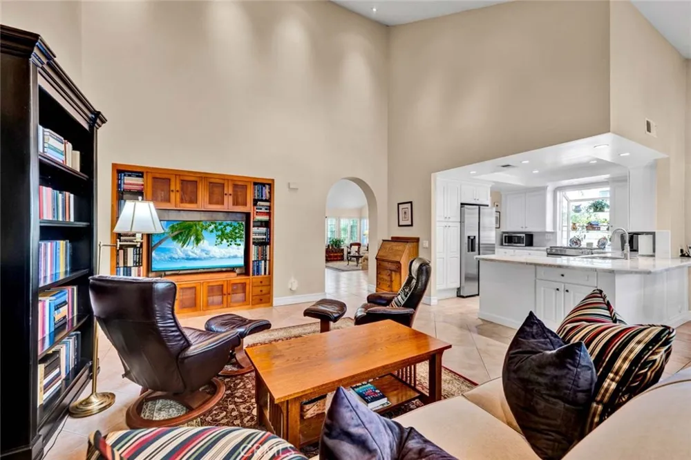 7710 E Strawberry Ridge Orange, CA 92869