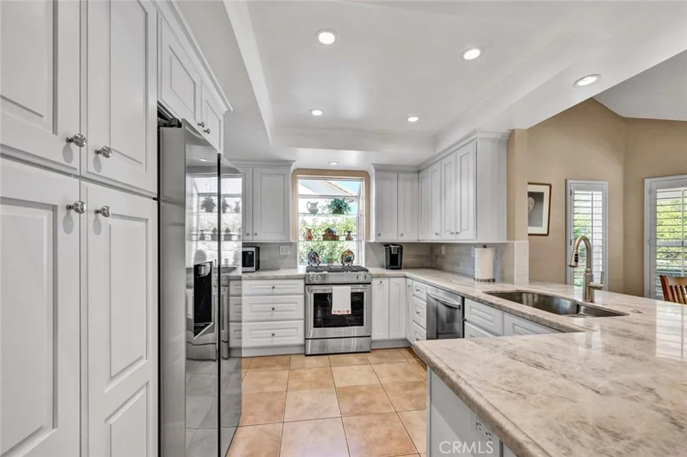 7710 E Strawberry Ridge Orange, CA 92869