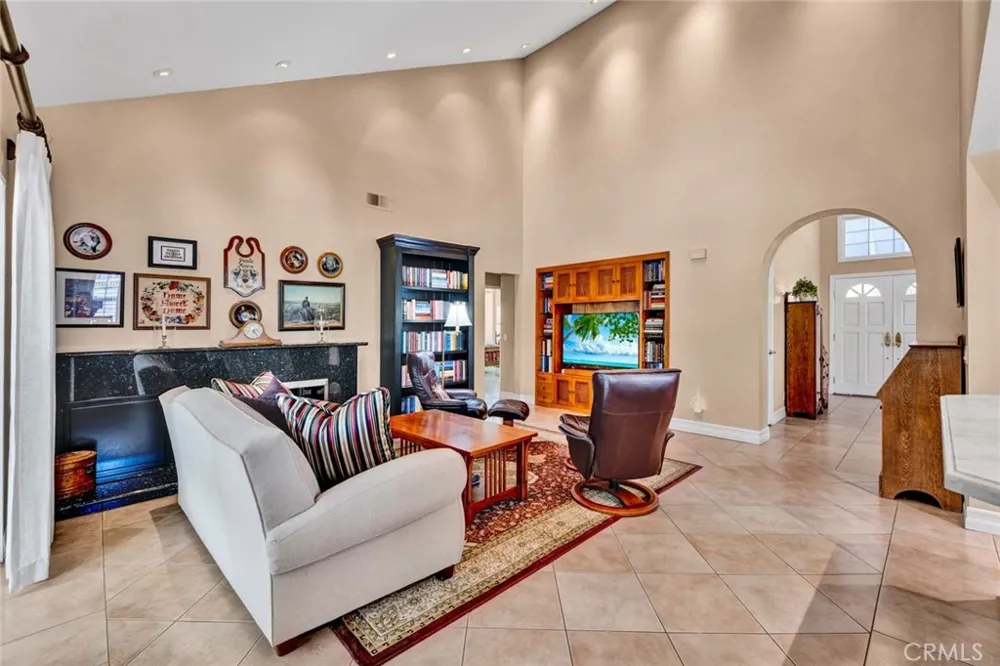 7710 E Strawberry Ridge Orange, CA 92869