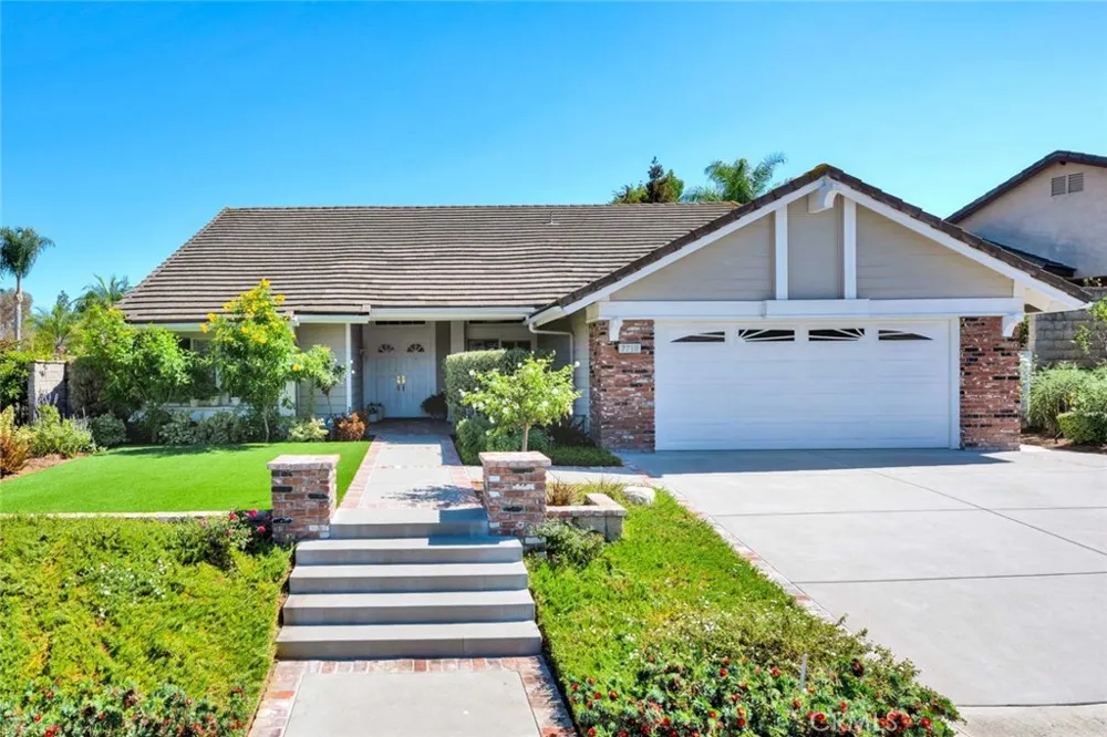 7710 E Strawberry Ridge Orange, CA 92869