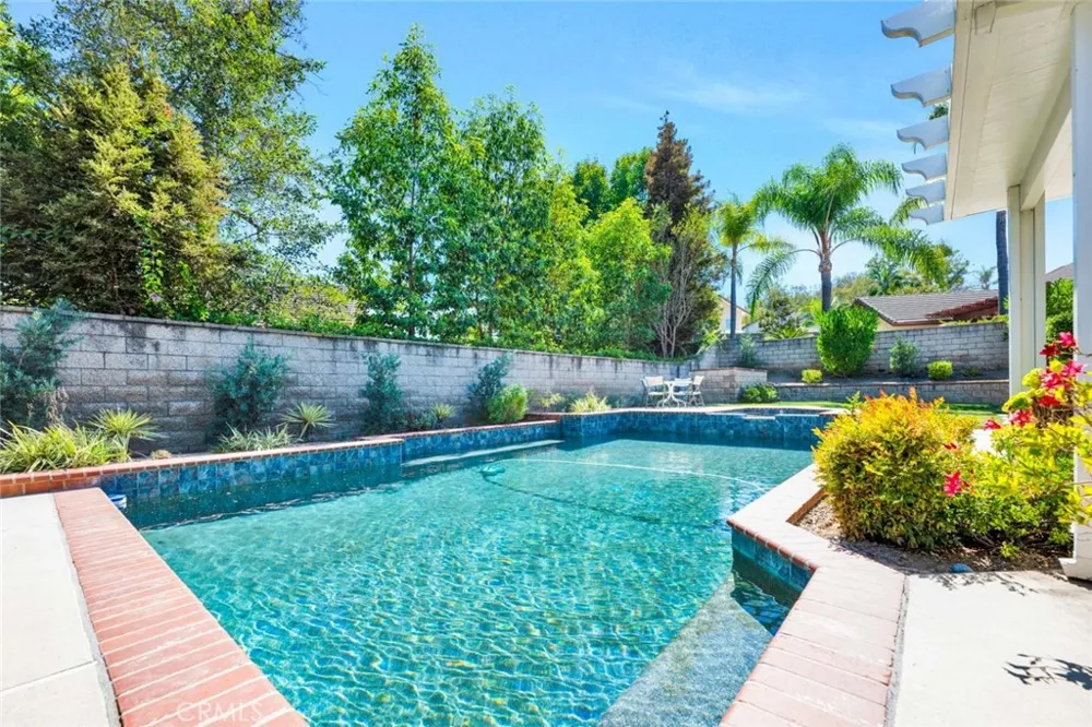 7710 E Strawberry Ridge Orange, CA 92869