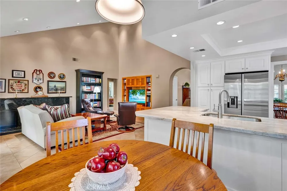 7710 E Strawberry Ridge Orange, CA 92869