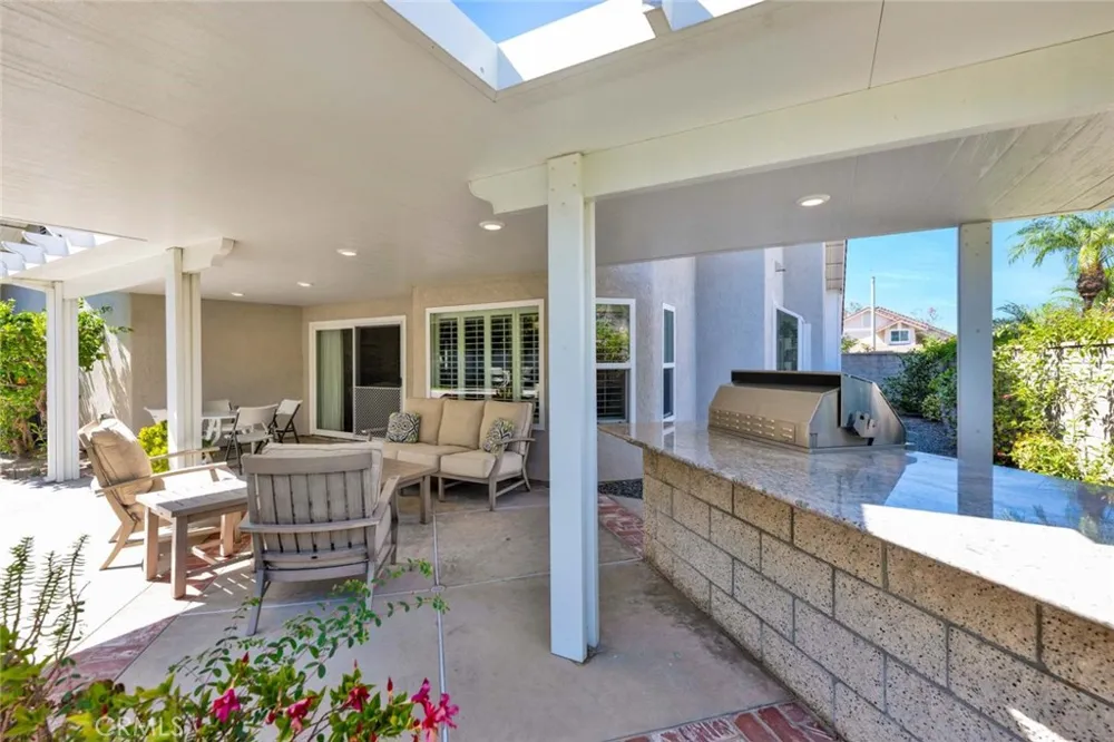 7710 E Strawberry Ridge Orange, CA 92869