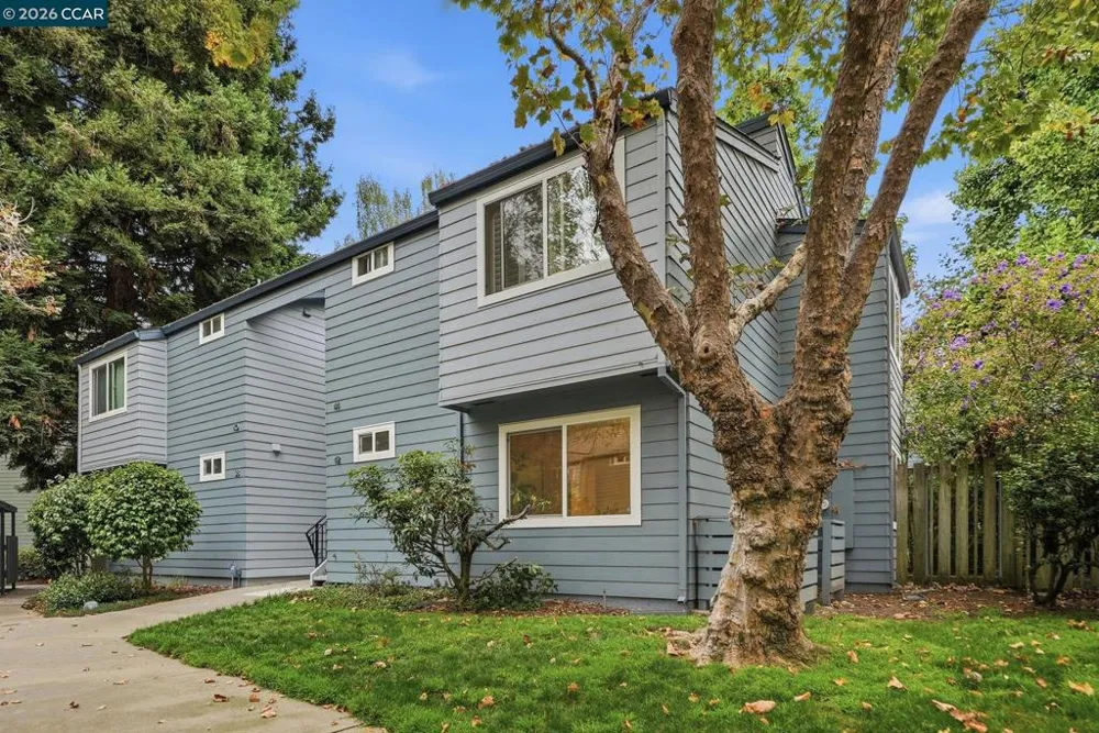 42 Emery Bay Dr Emeryville, CA 94608