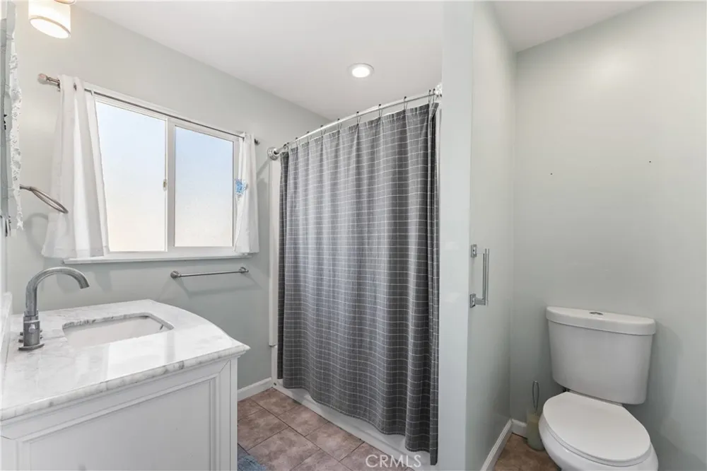 44959 16th W Lancaster, CA 93534