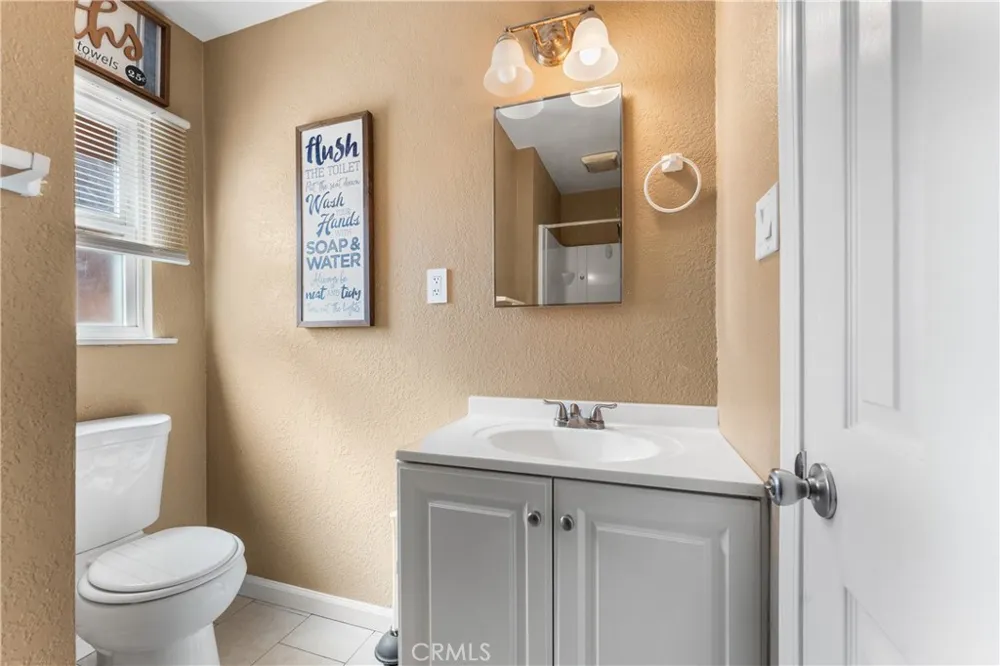 44959 16th W Lancaster, CA 93534