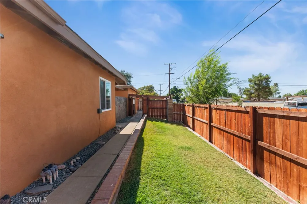 44959 16th W Lancaster, CA 93534