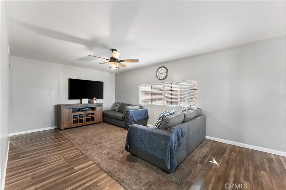 44959 16th W Lancaster, CA 93534