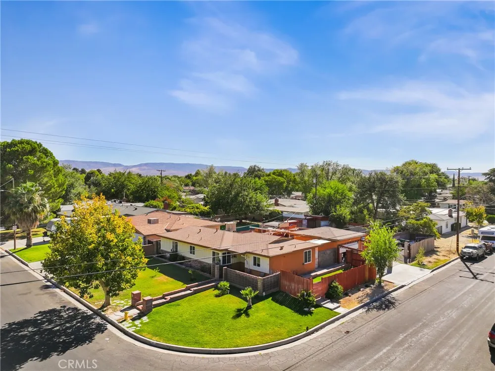 44959 16th W Lancaster, CA 93534