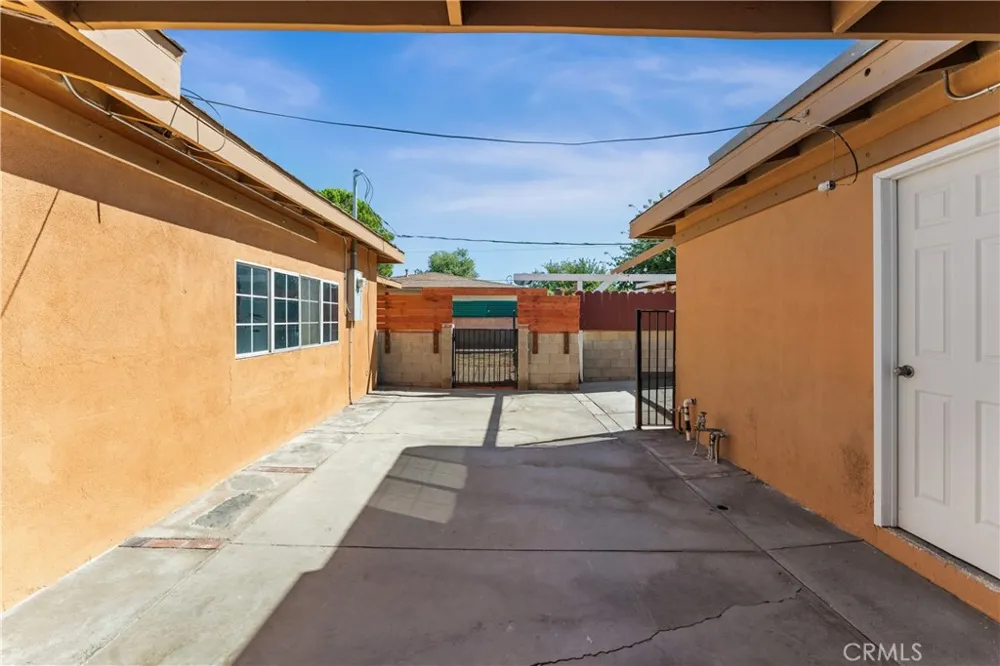 44959 16th W Lancaster, CA 93534