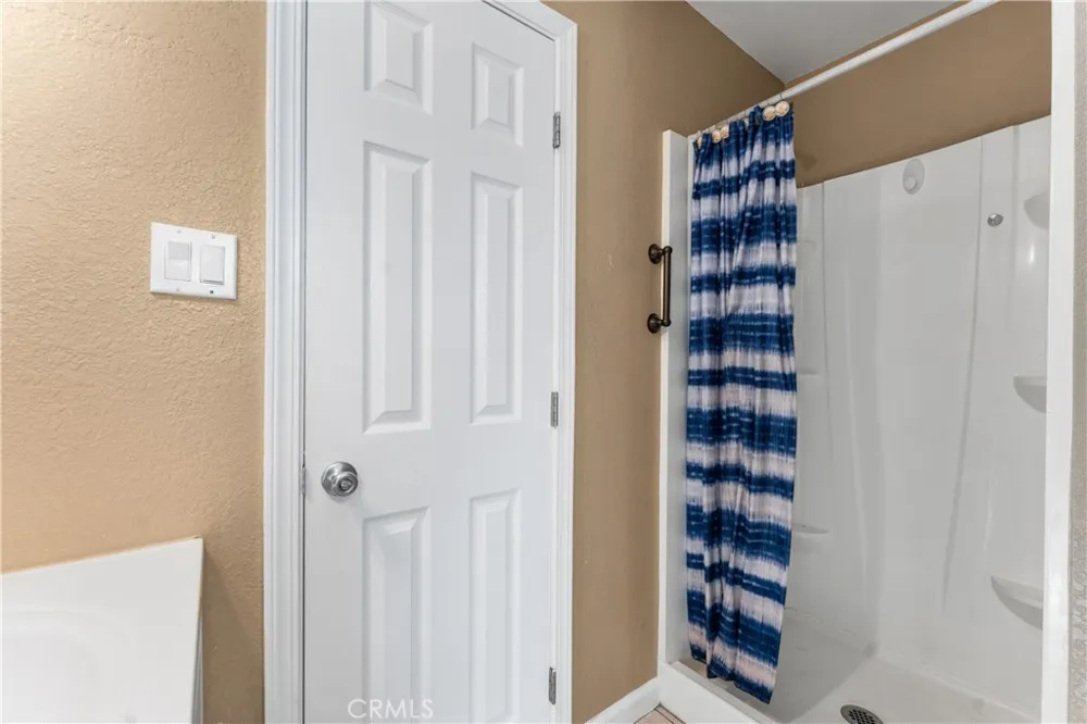 44959 16th W Lancaster, CA 93534