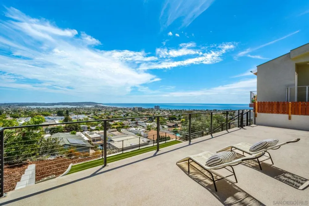 1251 Van Nuys St San Diego, CA 92109