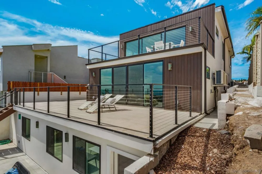1251 Van Nuys St San Diego, CA 92109