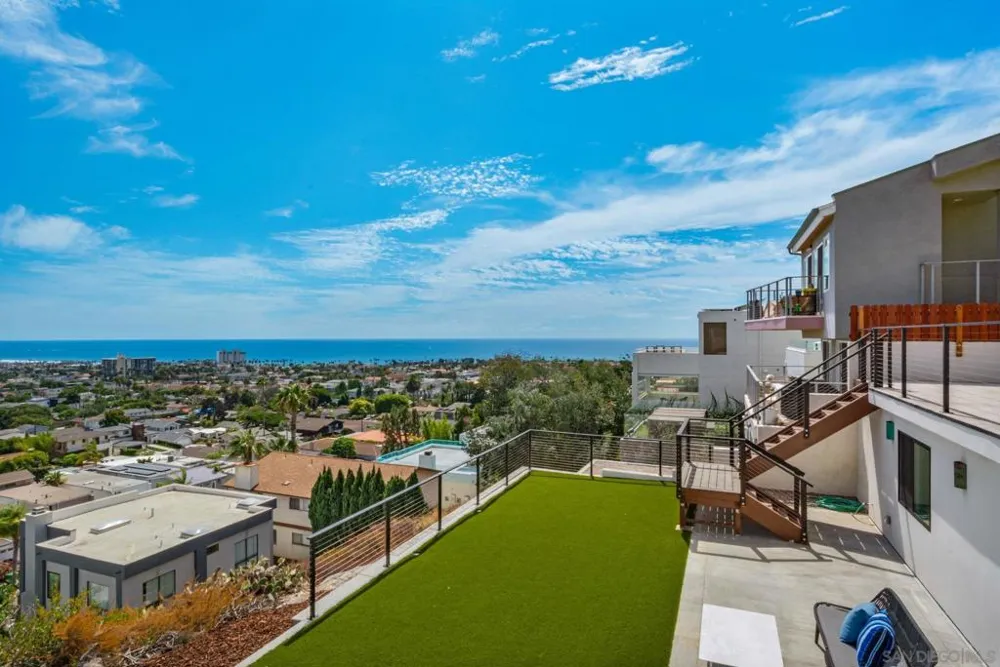 1251 Van Nuys St San Diego, CA 92109