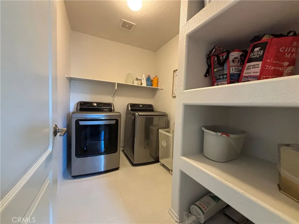 604 Isela Oxnard, CA 93030