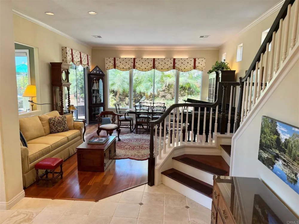1689 Robin Place Carlsbad, CA 92011
