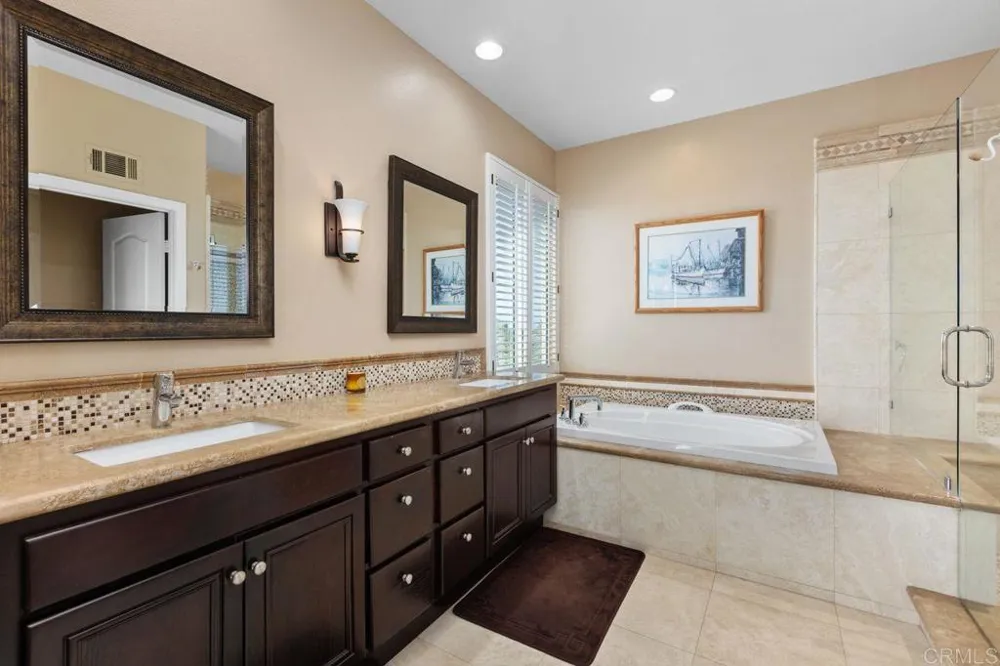 1689 Robin Place Carlsbad, CA 92011