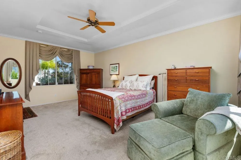 1689 Robin Place Carlsbad, CA 92011