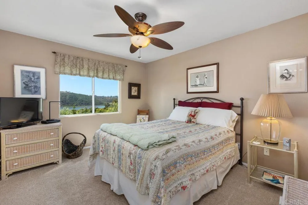 1689 Robin Place Carlsbad, CA 92011