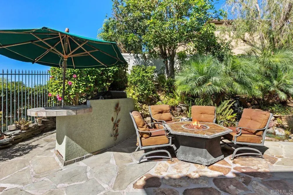 1689 Robin Place Carlsbad, CA 92011