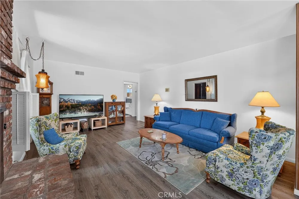 9307 Hasty Ave Downey, CA 90240