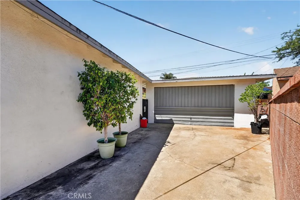 9307 Hasty Ave Downey, CA 90240