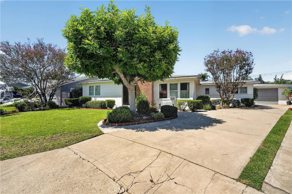 9307 Hasty Ave Downey, CA 90240