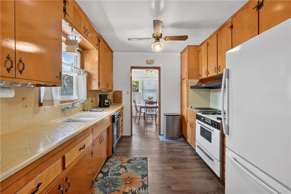 9307 Hasty Ave Downey, CA 90240