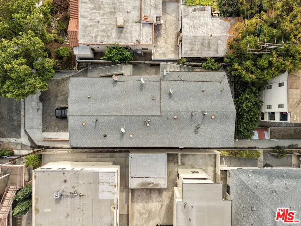 1316 Barrington Way Glendale, CA 91206
