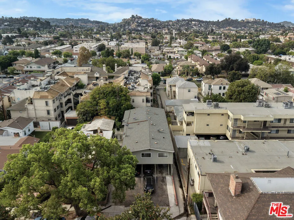 1316 Barrington Way Glendale, CA 91206