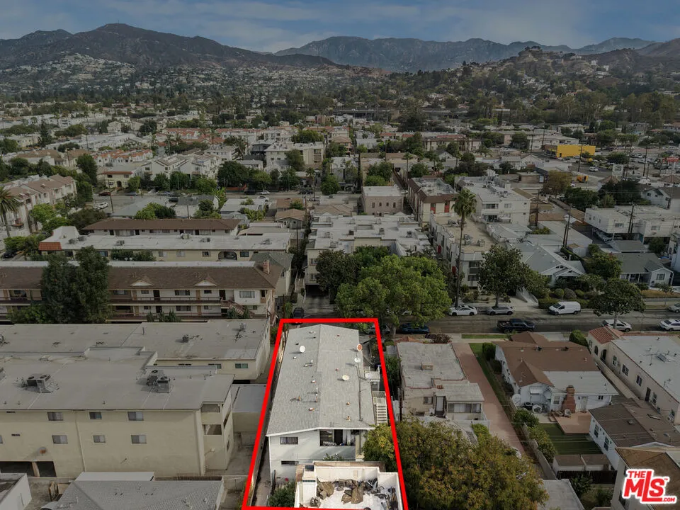 1316 Barrington Way Glendale, CA 91206