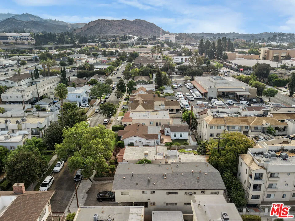 1316 Barrington Way Glendale, CA 91206