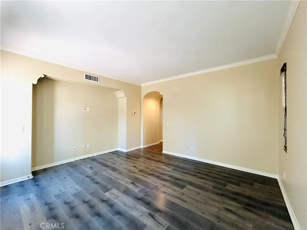 8351 Edgewood Chino, CA 91708