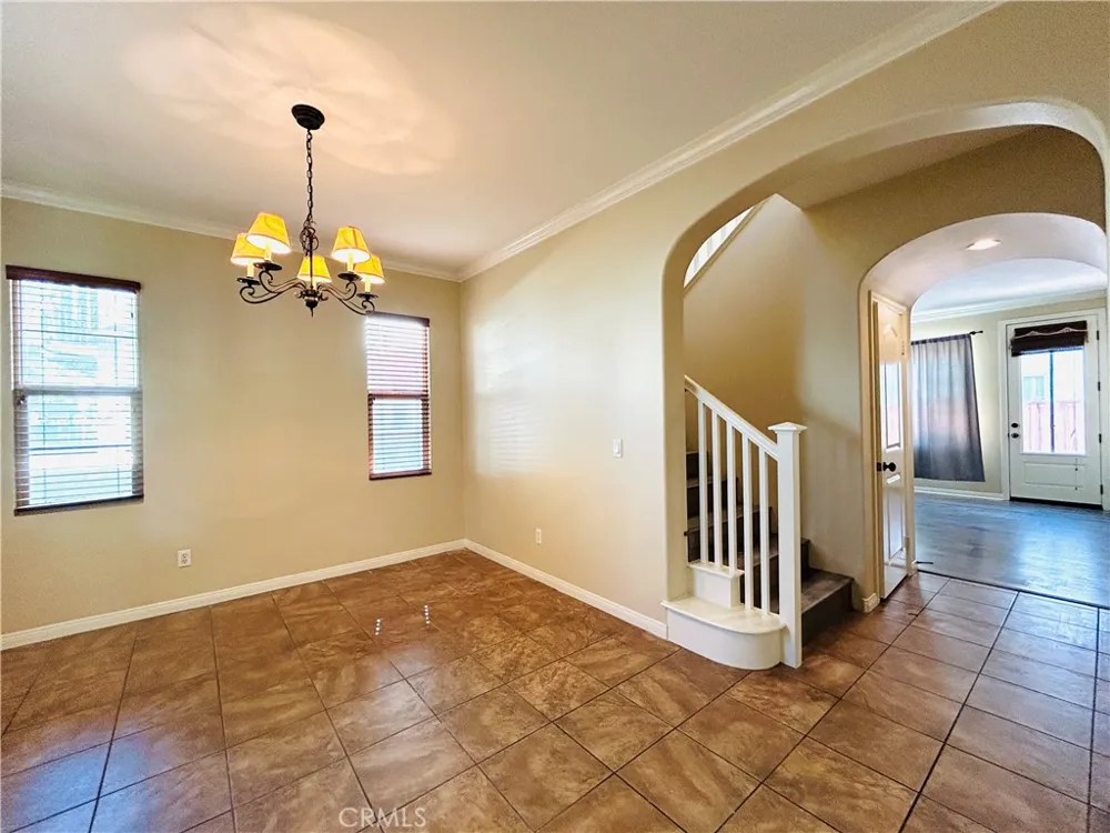8351 Edgewood Chino, CA 91708