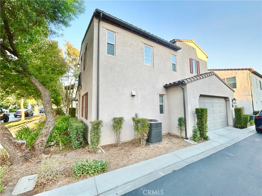 8351 Edgewood Chino, CA 91708