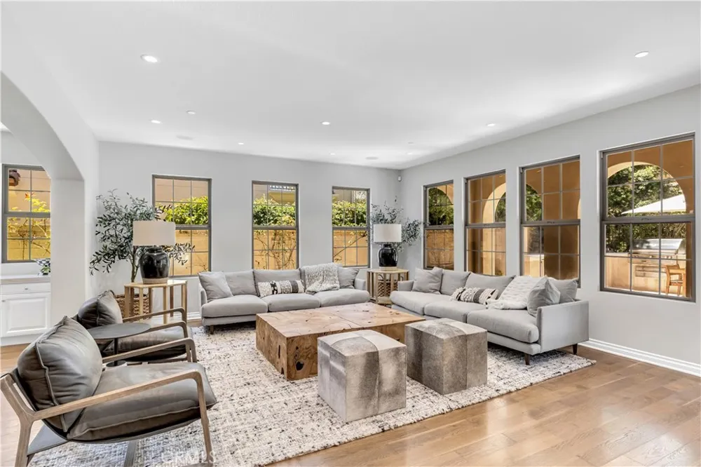 19 Via Nerisa San Clemente, CA 92673