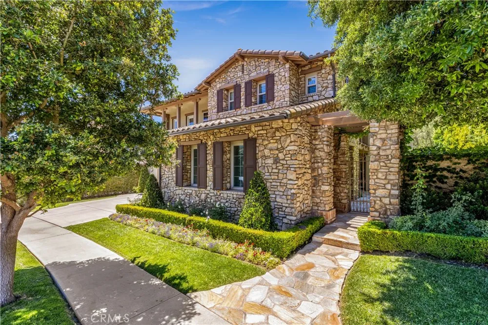 19 Via Nerisa San Clemente, CA 92673