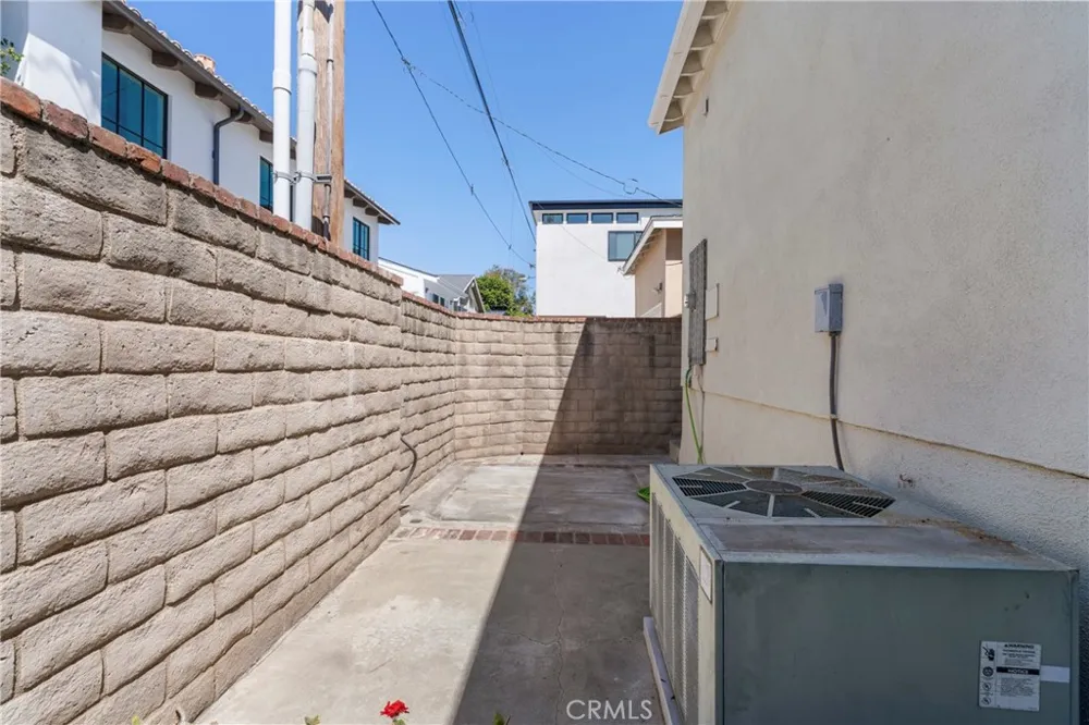 3104 Ingleside Drive Hermosa Beach, CA 90254