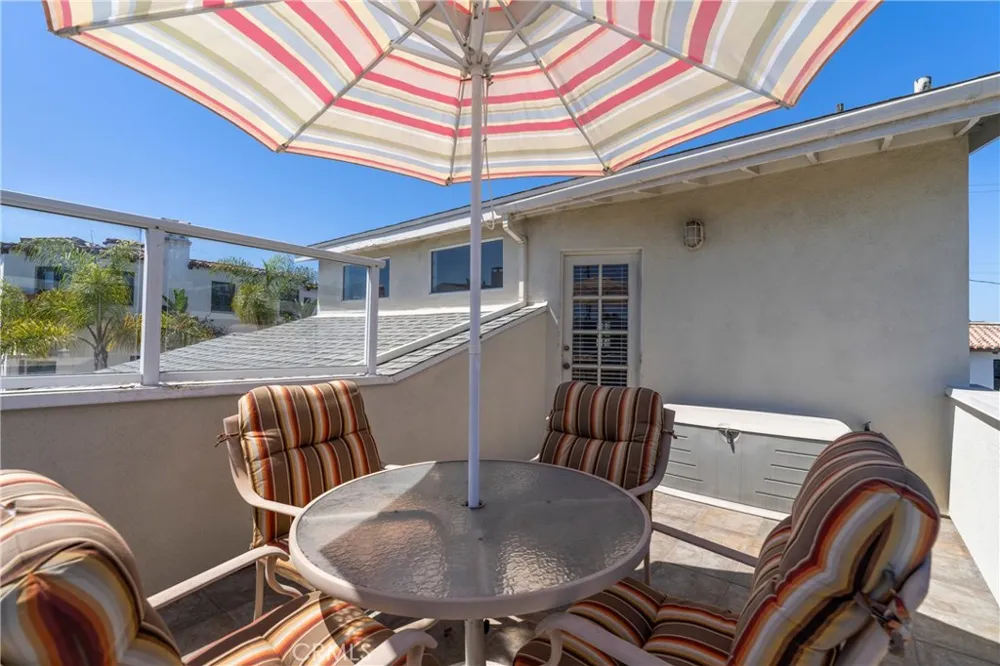 3104 Ingleside Drive Hermosa Beach, CA 90254